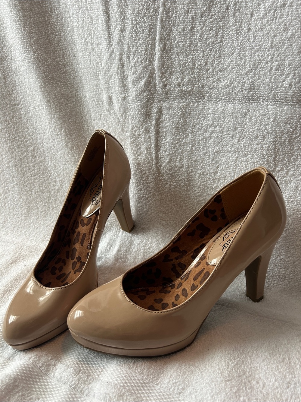 Kenneth Cole Unlisted Nude Patent Platform Pumps